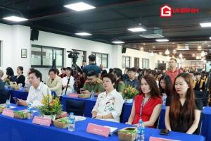 Học sinh lớp 9 trường Hàn Quốc tại Hà Nội đầu tư chứng khoán thu lãi hàng nghìn USD