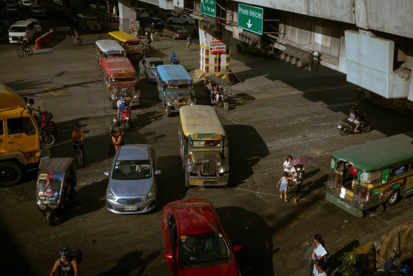 Loại bỏ 'trâu cày' jeepney: Chưa có hồi kết ở Philippines