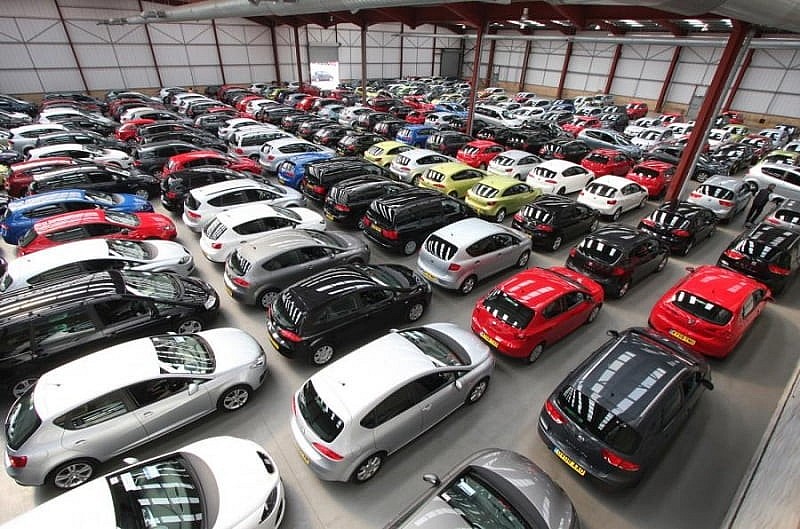 Lý do ô tô đồng loạt giảm giá dịp đầu năm